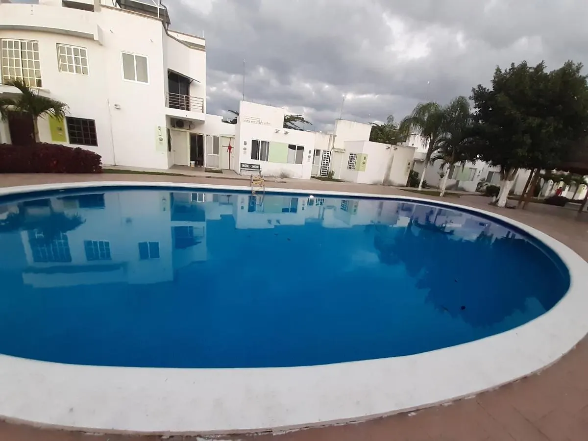 Casa De Las Flores Cancun Apartment