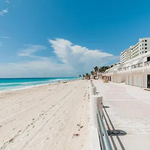 Hotelzone L20 Beach Access Cancun